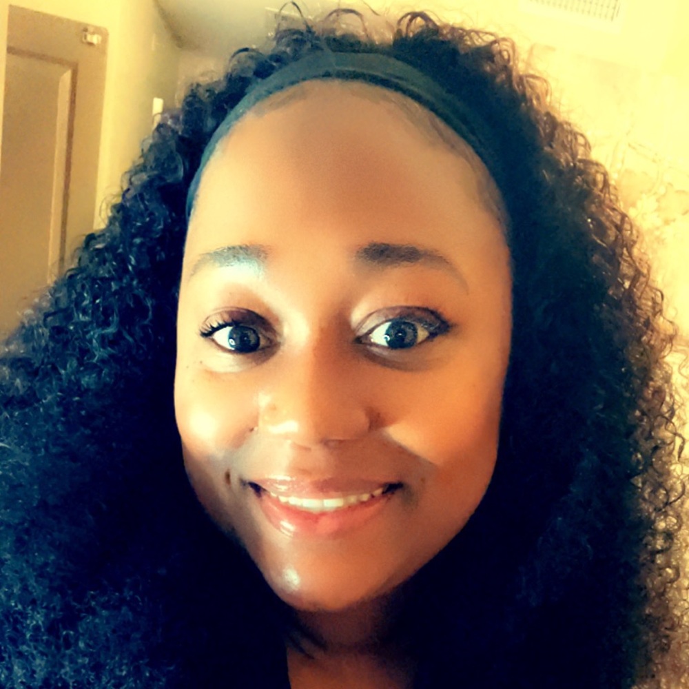 Meet your Posher, Natalie